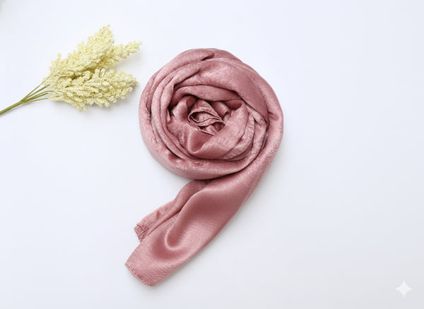 Velvet Silk Hijab - Pink Mist